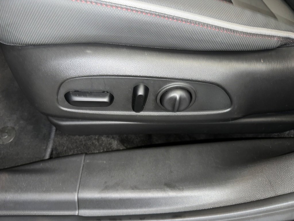 Certified 2023 Chevrolet TrailBlazer RS w/ Convenience Package image 3