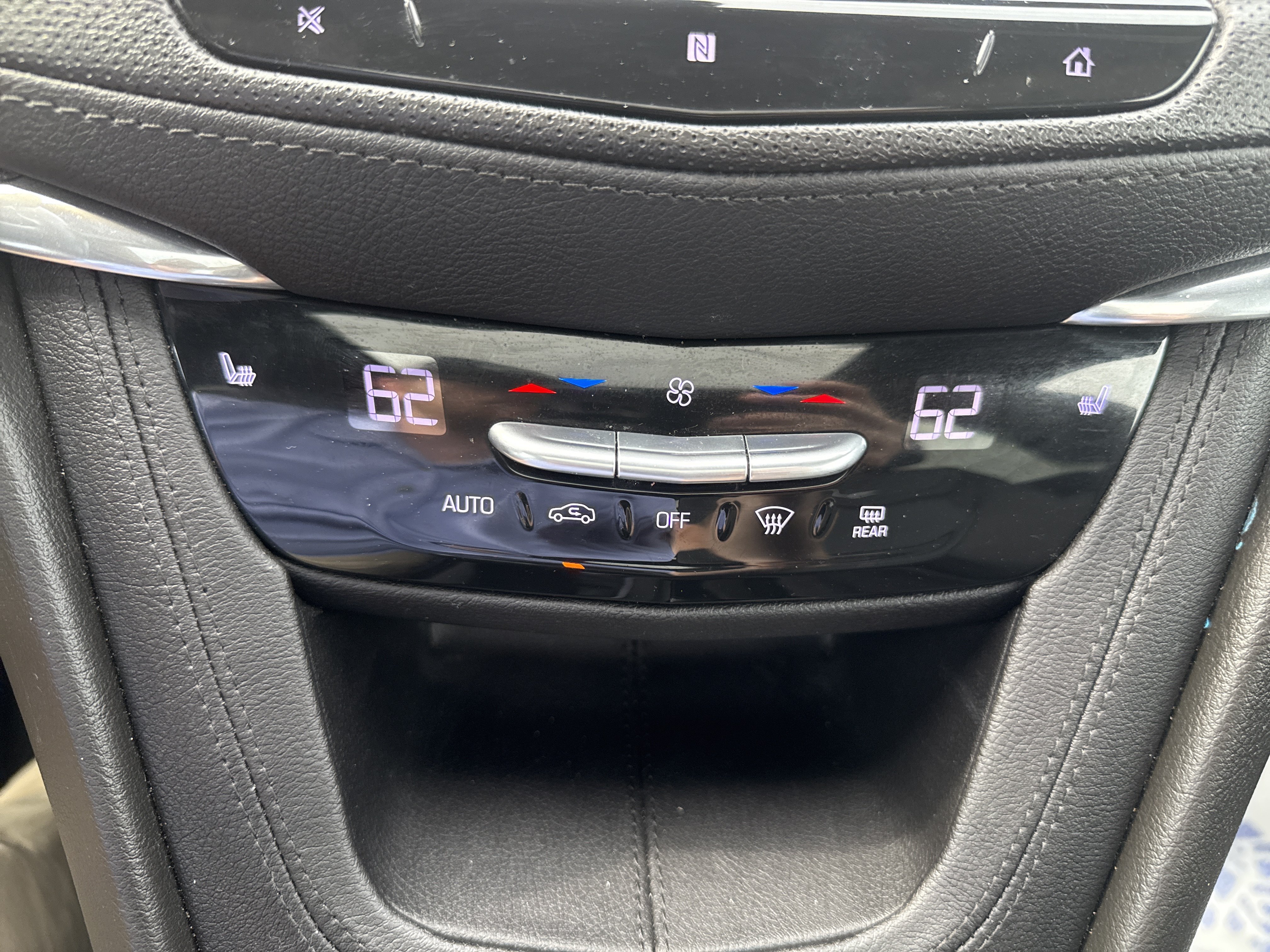 Used 2020 Cadillac XT5 Sportv AWD/4WD image 28