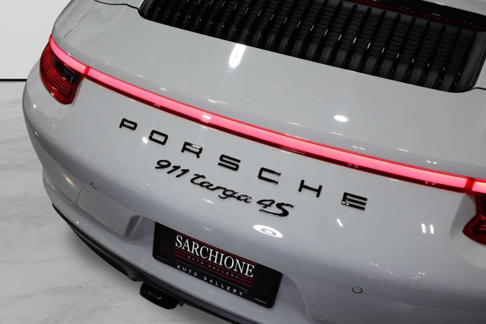 Used 2018 Porsche 911 Targa 4S image 25