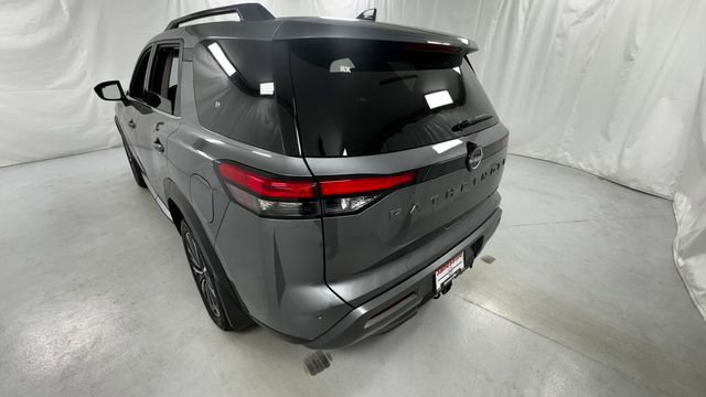 New 2026 Nissan Pathfinder Platinum AWD/4WD image 5