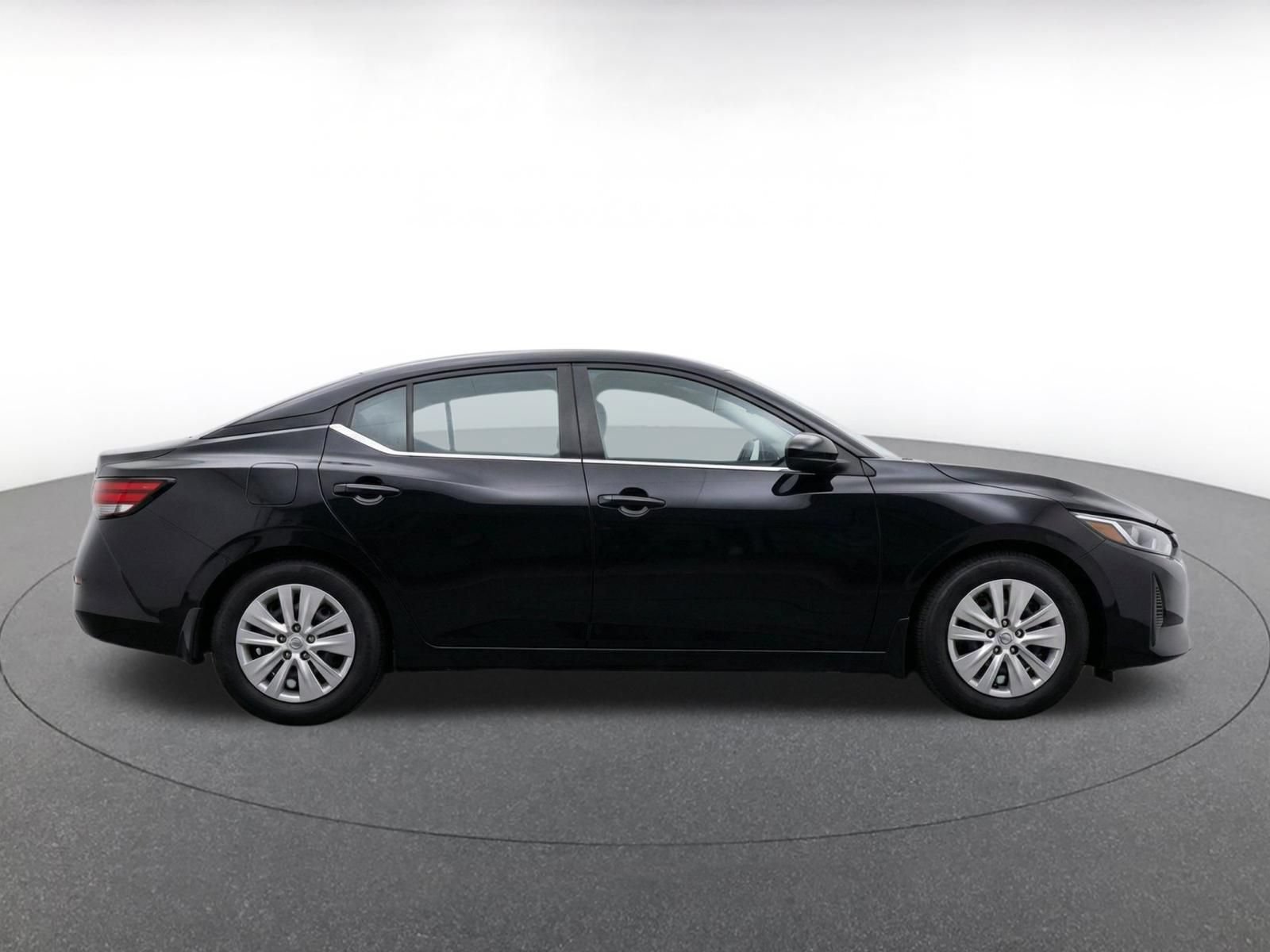 Used 2025 Nissan Sentra S FWD image 13