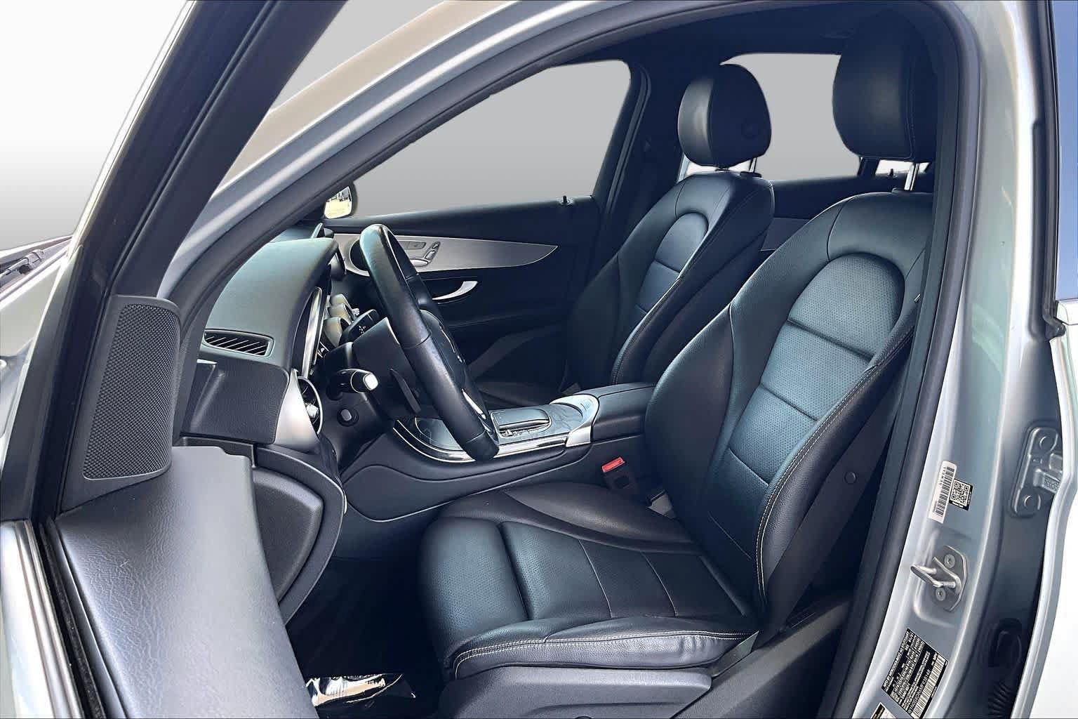 Used 2021 Mercedes-Benz GLC 300 image 8