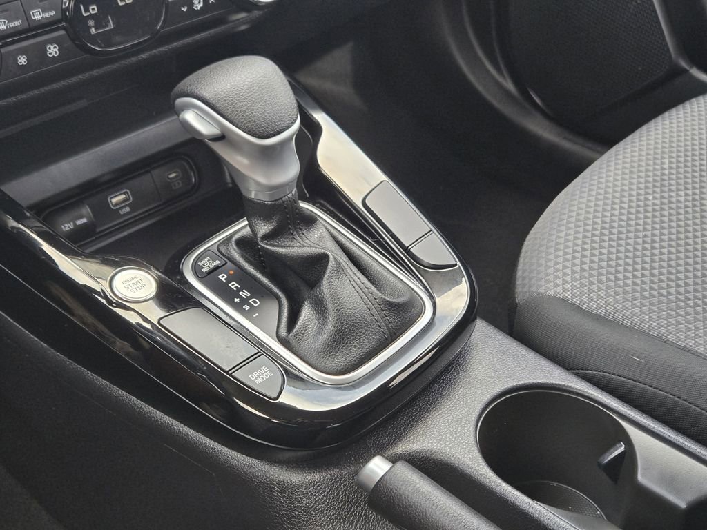 Certified 2025 Kia Soul S FWD image 9