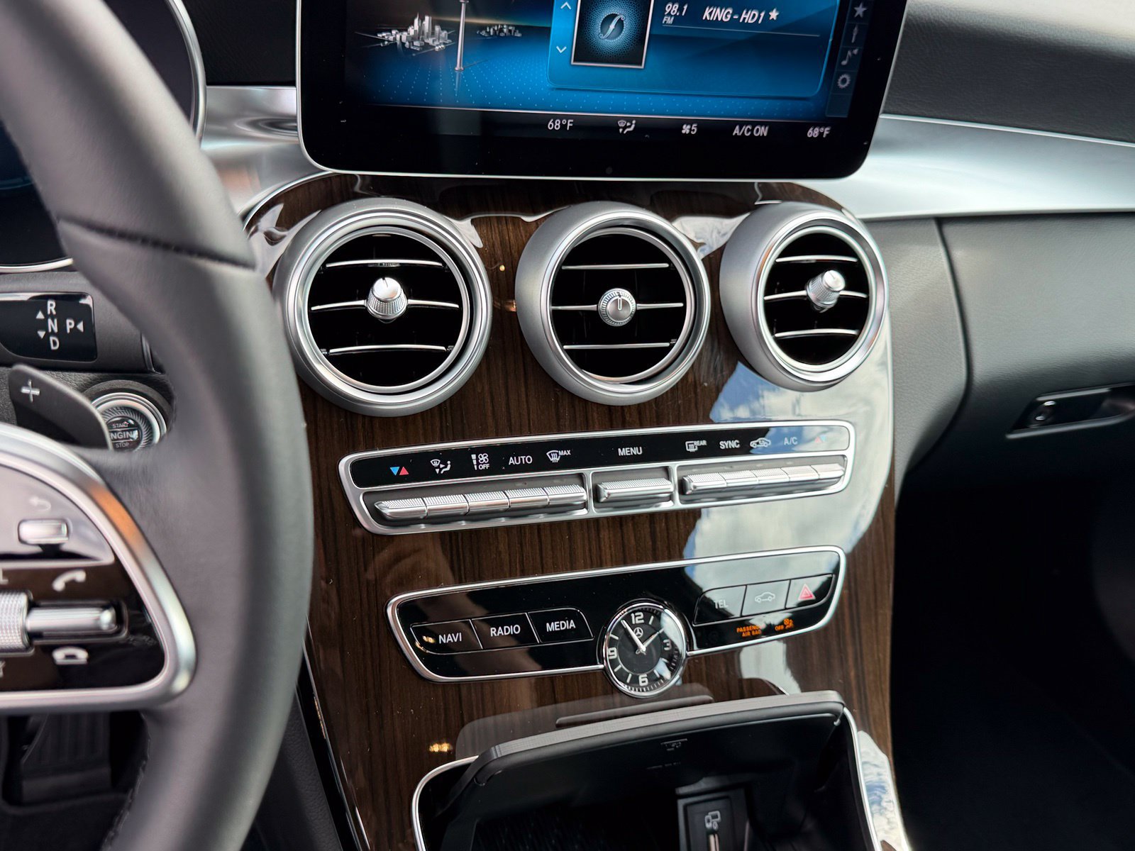Used 2023 Mercedes-Benz C 300 4MATIC Coupe image 19