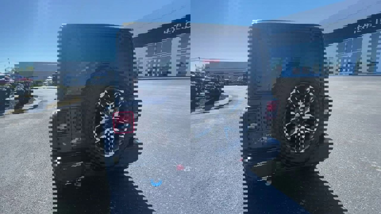 Used 2024 Jeep Wrangler Sport S image 8