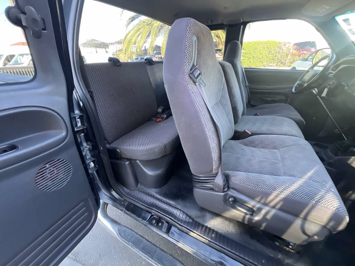 Used 2001 Dodge Ram 1500 Truck 2WD Quad Cab image 15