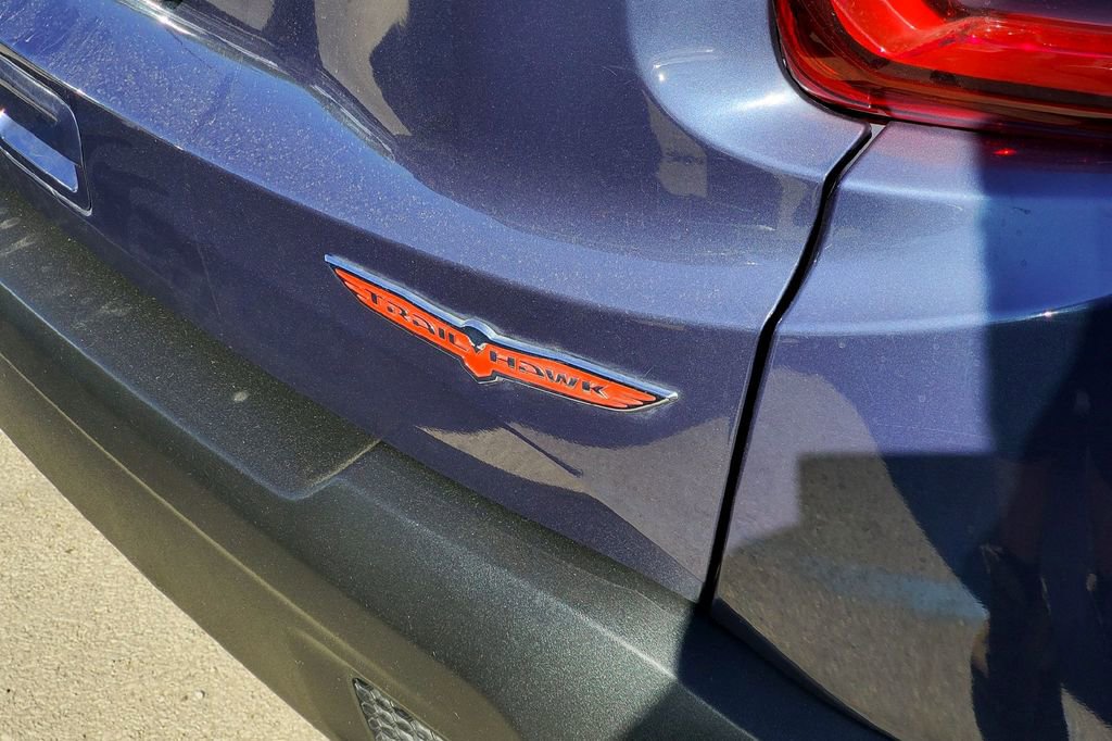 Used 2019 Jeep Renegade Trailhawk w/ UConnect 8.4 Nav Group image 8