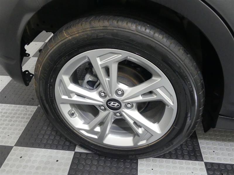 Used 2023 Hyundai Kona SEL FWD image 17
