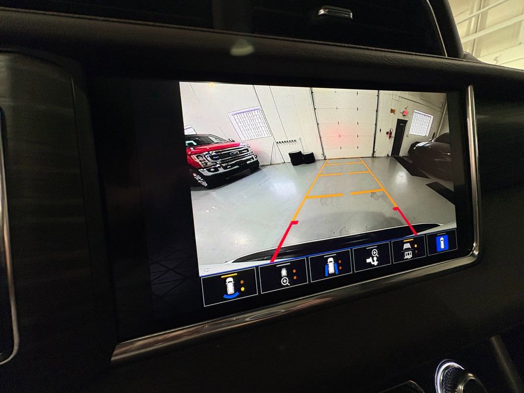 Used 2023 GMC Yukon Denali w/ LPO, Floor Liner Package AWD/4WD image 23