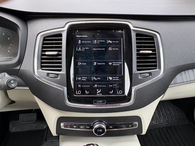 Used 2020 Volvo XC90 T6 Momentum w/ Protection Package Premier AWD/4WD image 9