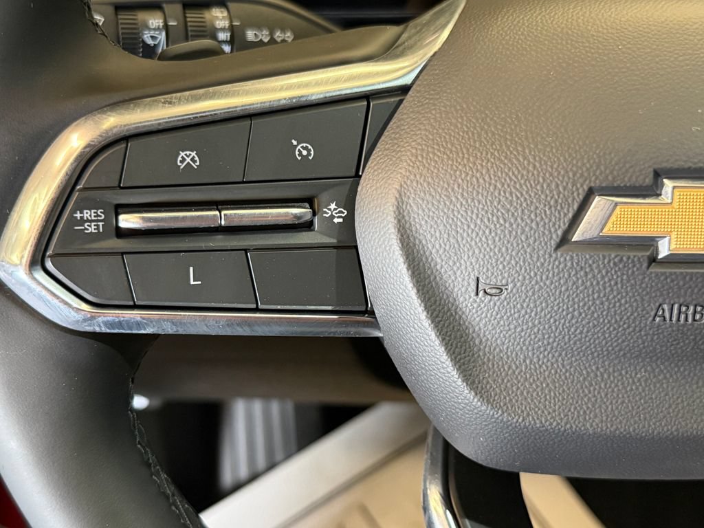 Used 2025 Chevrolet Equinox LT FWD image 10