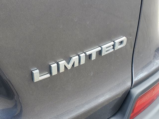 Used 2019 Jeep Cherokee Limited w/ Trailer Tow Group AWD/4WD image 32