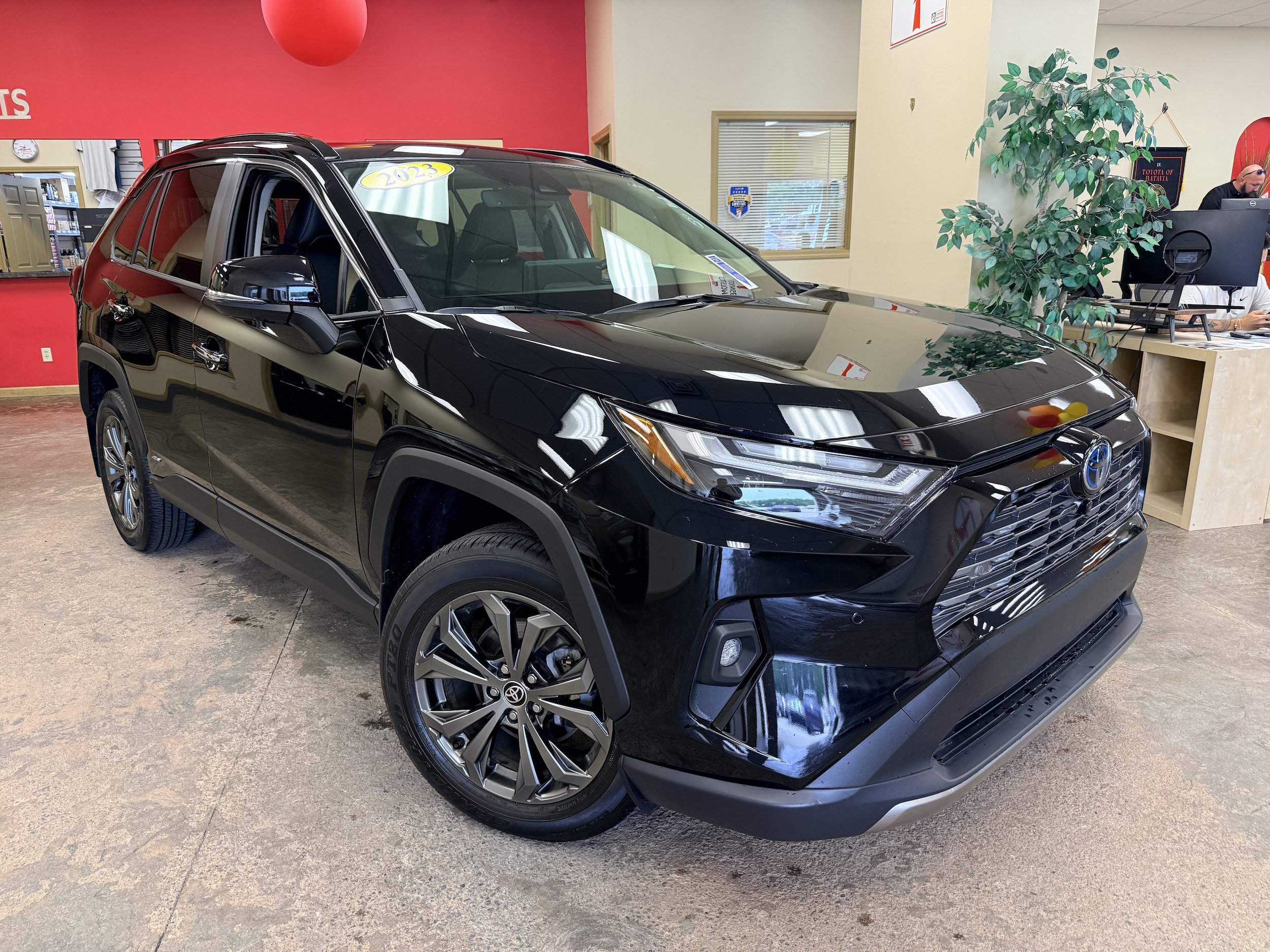 Used 2023 Toyota RAV4 Limited AWD/4WD image 1