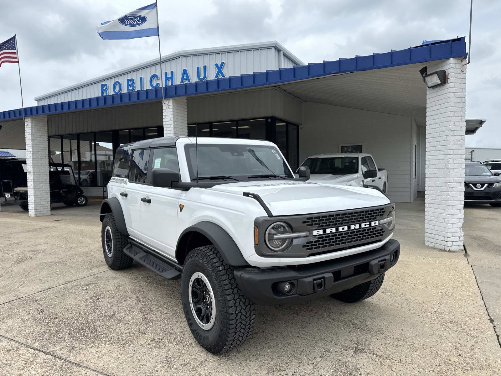 New 2025 Ford Bronco Badlands w/ Sasquatch Package AWD/4WD image 1
