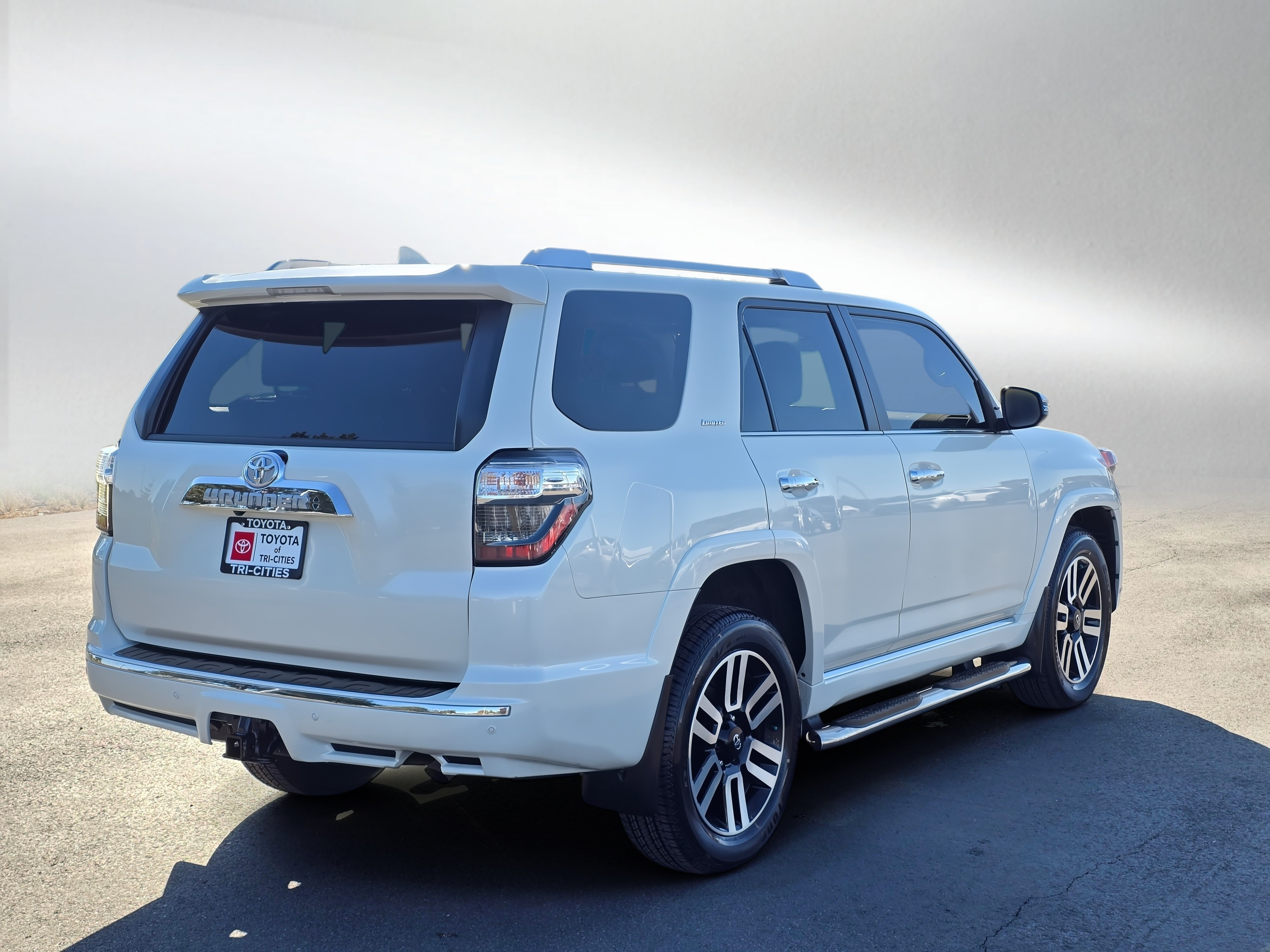 Certified 2023 Toyota 4Runner Limited AWD/4WD image 5