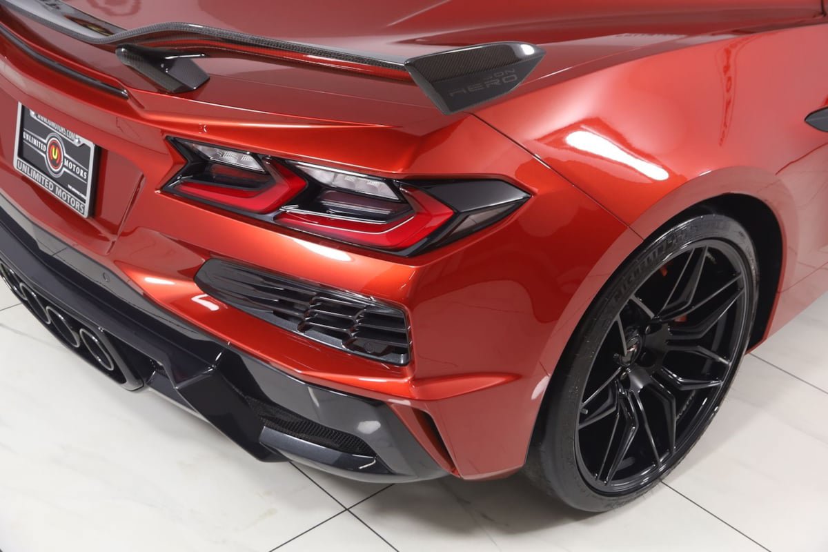 Used 2025 Chevrolet Corvette Z06 w/ Z07 Performance Package RWD image 84