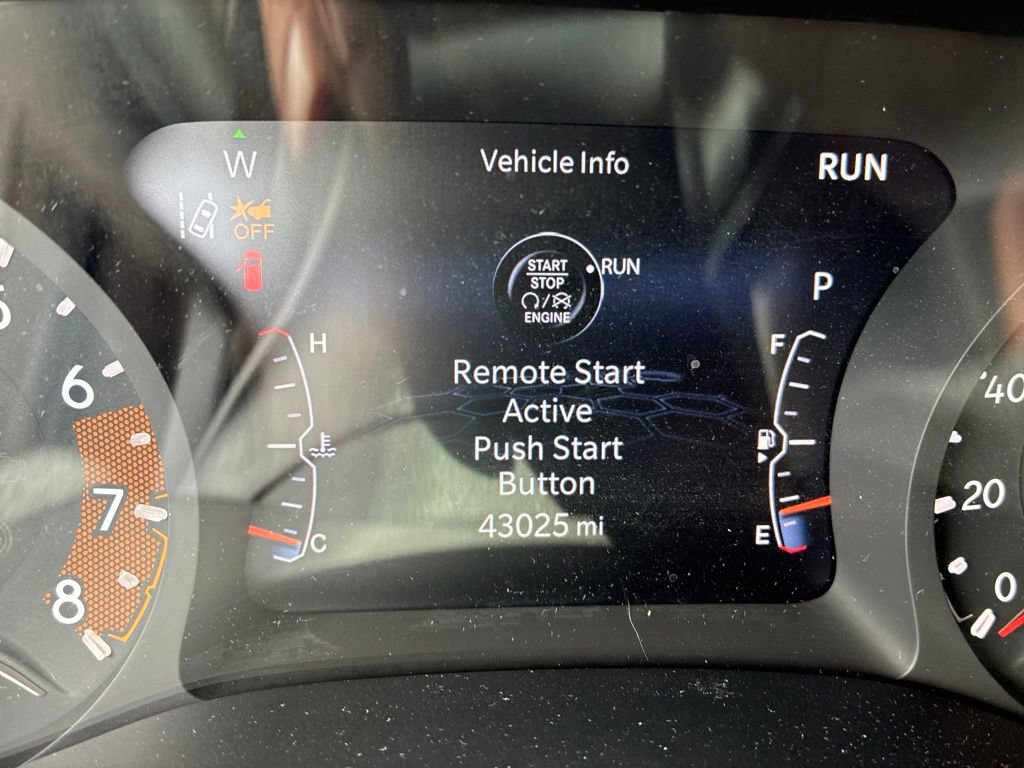 Certified 2022 Jeep Compass Latitude w/ Sun and Sound Group AWD/4WD image 8