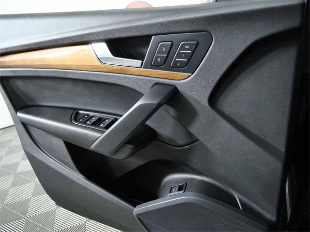 Used 2023 Audi Q5 2.0T Premium w/ Convenience Package image 25