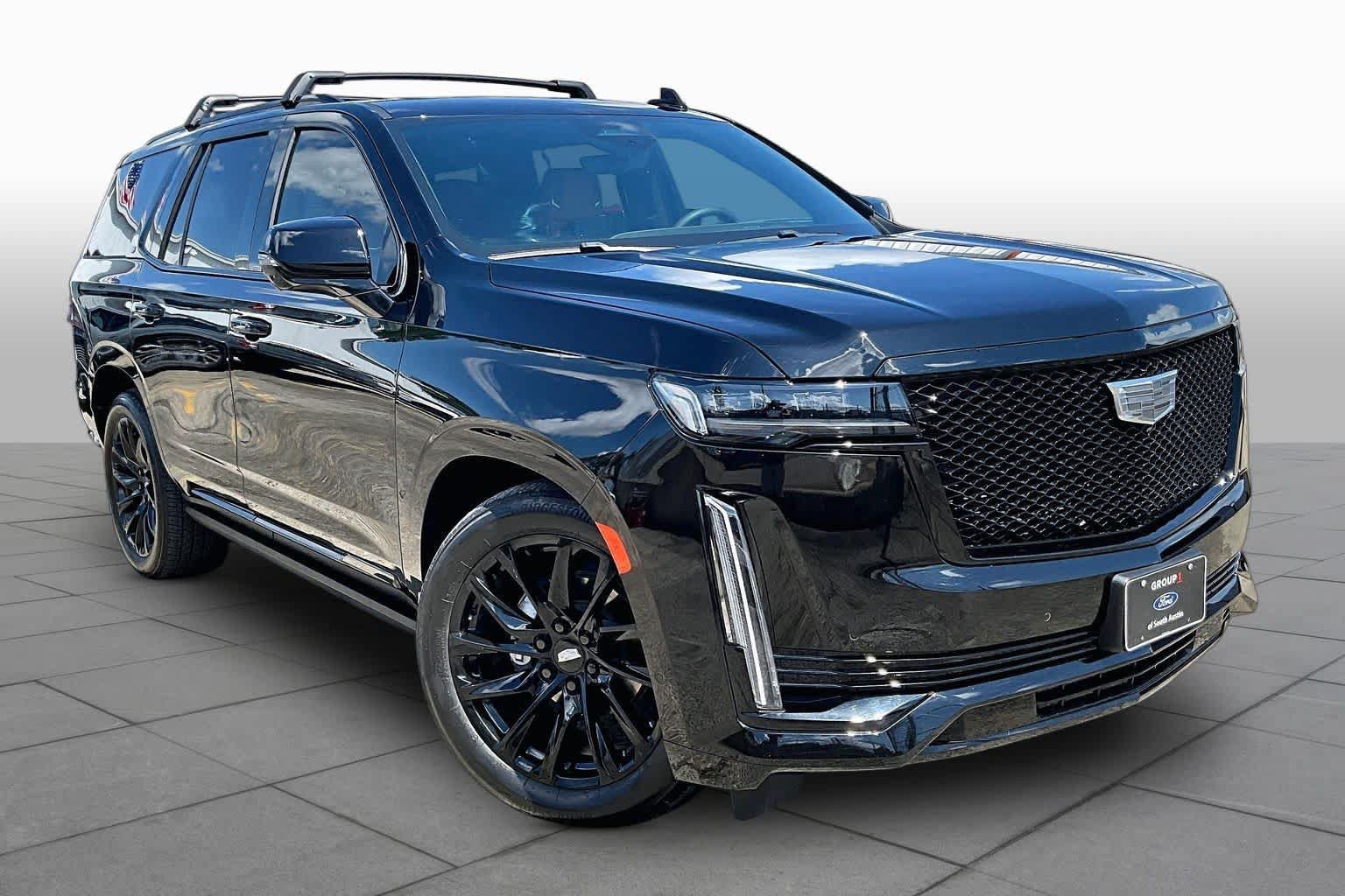 Used 2024 Cadillac Escalade Sport w/ LPO, ONYX Package AWD/4WD image 3