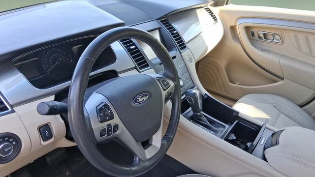 Used 2013 Ford Taurus SEL image 25
