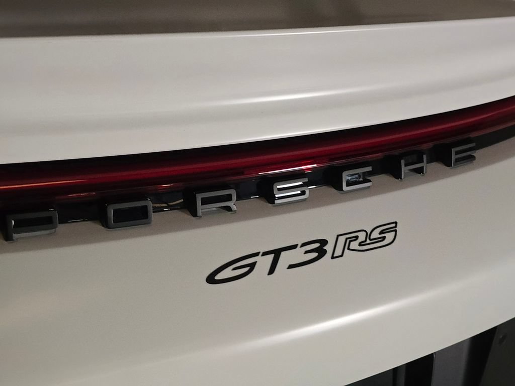 Certified 2025 Porsche 911 GT3 RS RWD image 18