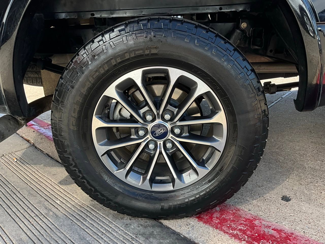 Used 2018 Ford F150 XLT w/ Equipment Group 302A Luxury image 9