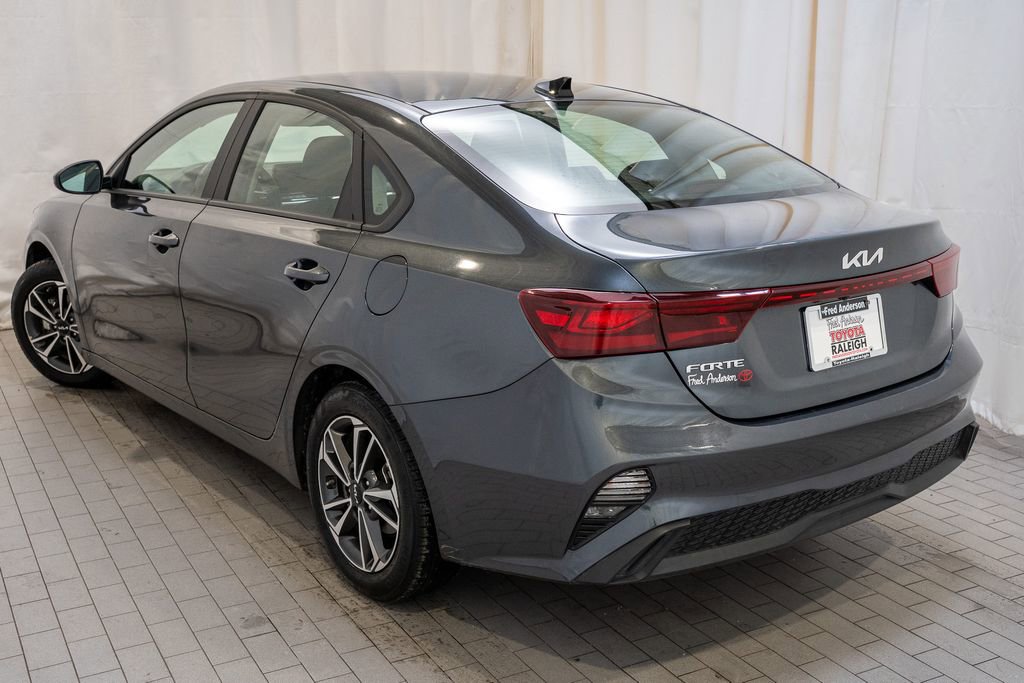 Used 2024 Kia Forte LXS image 3