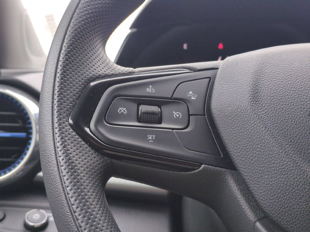 Used 2026 Chevrolet Trax LT FWD image 17