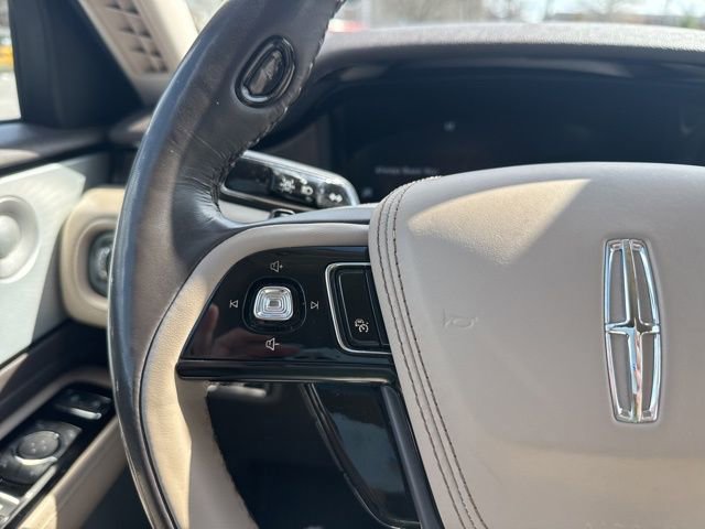 Used 2022 Lincoln Aviator Reserve w/ Equipment Group 201A image 17