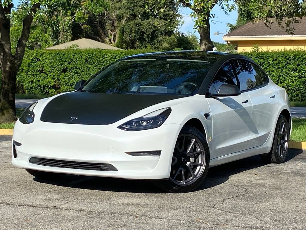 Used 2021 Tesla Model 3 Standard Range Plus RWD image 5
