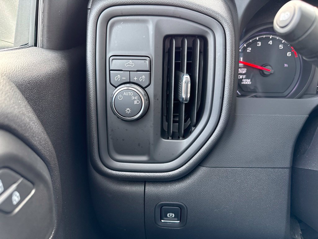 Used 2025 Chevrolet Silverado 1500 W/T RWD image 18