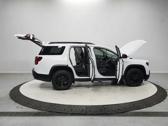 Used 2023 GMC Acadia AT4 w/ Trailering Package AWD/4WD image 17