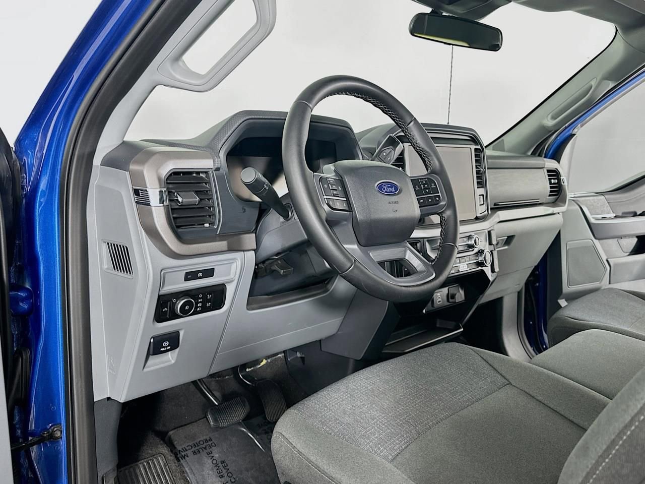 Used 2025 Ford F150 XLT w/ Equipment Group 301A Standard image 10