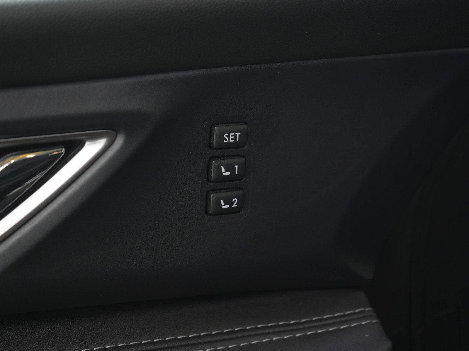 Used 2023 Subaru Ascent Limited image 24