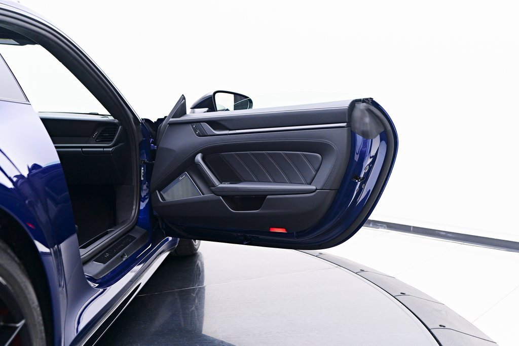 Used 2026 Porsche 911 Carrera GTS image 34