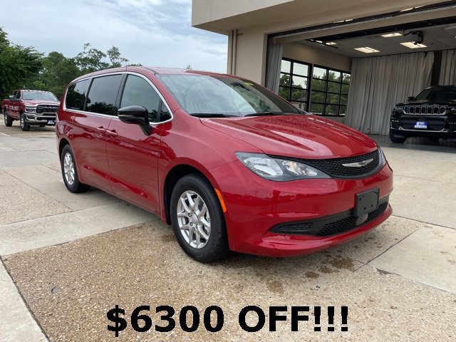 New 2025 Chrysler Voyager LX