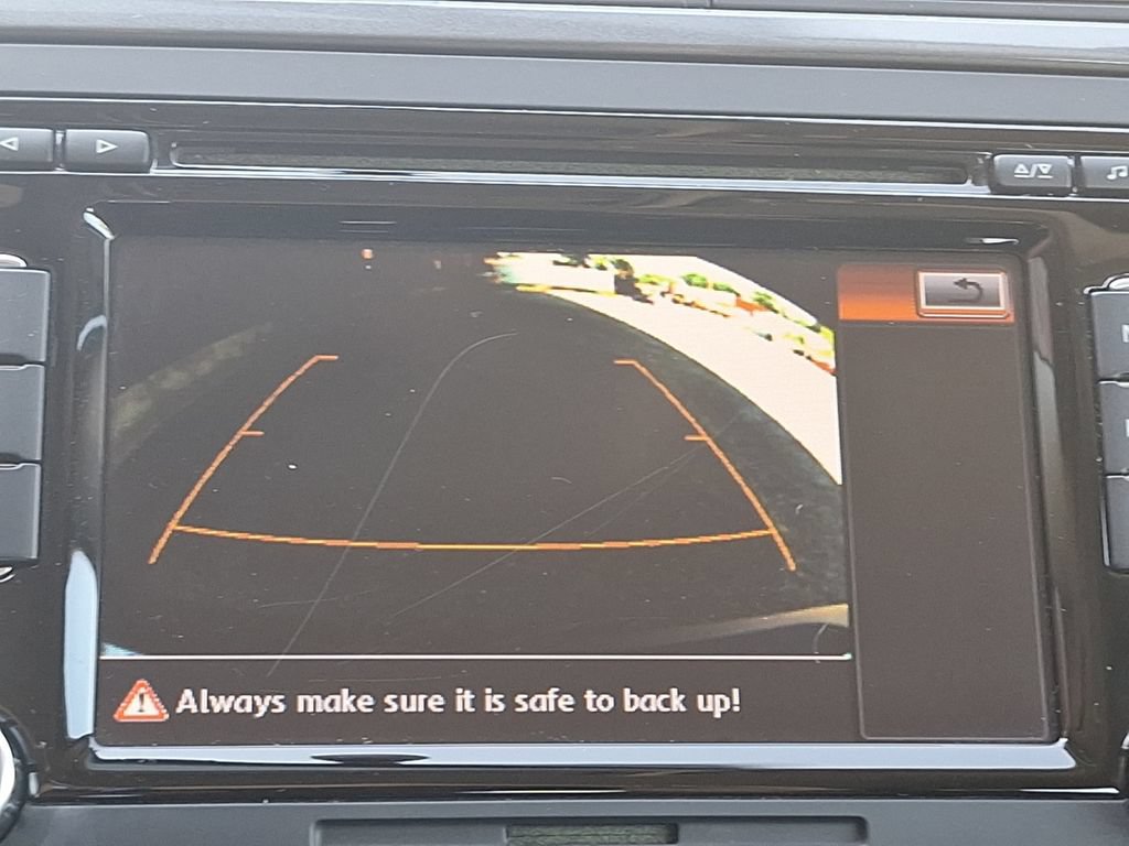 Used 2015 Volkswagen Tiguan S FWD image 15