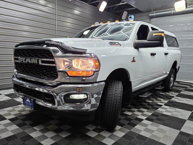 Used 2024 RAM 3500 Tradesman w/ Chrome Appearance Group AWD/4WD image 41