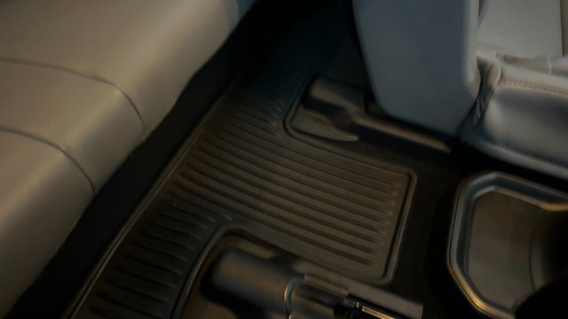 Used 2023 Toyota Highlander Limited image 58