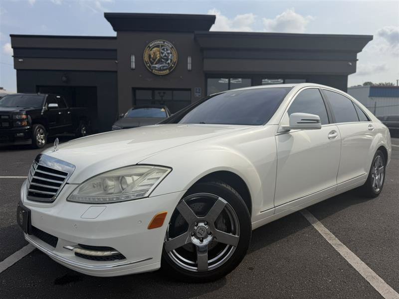 Used 2010 Mercedes-Benz S 550 image 1