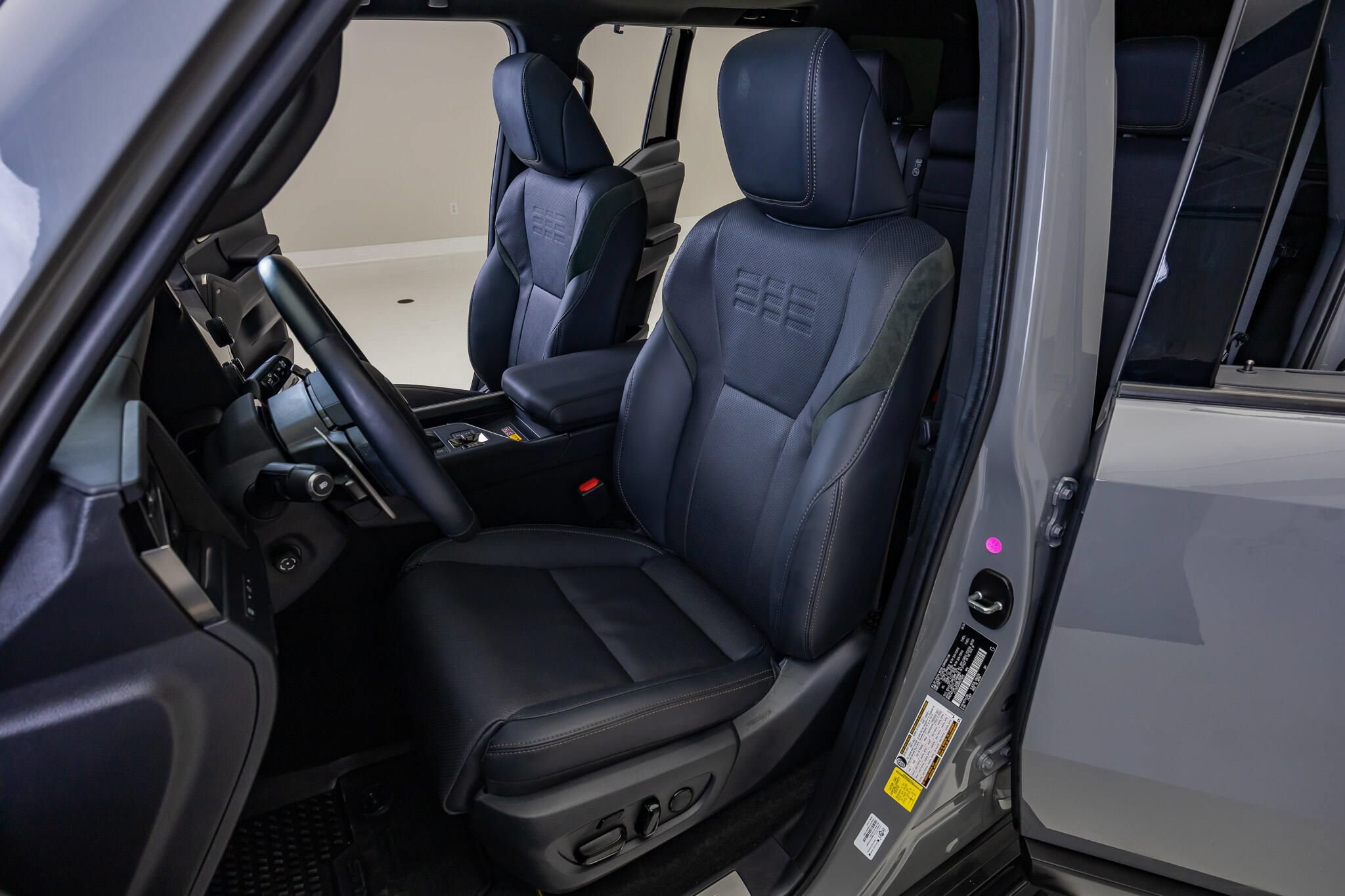 Used 2024 Lexus GX 550 AWD/4WD image 29