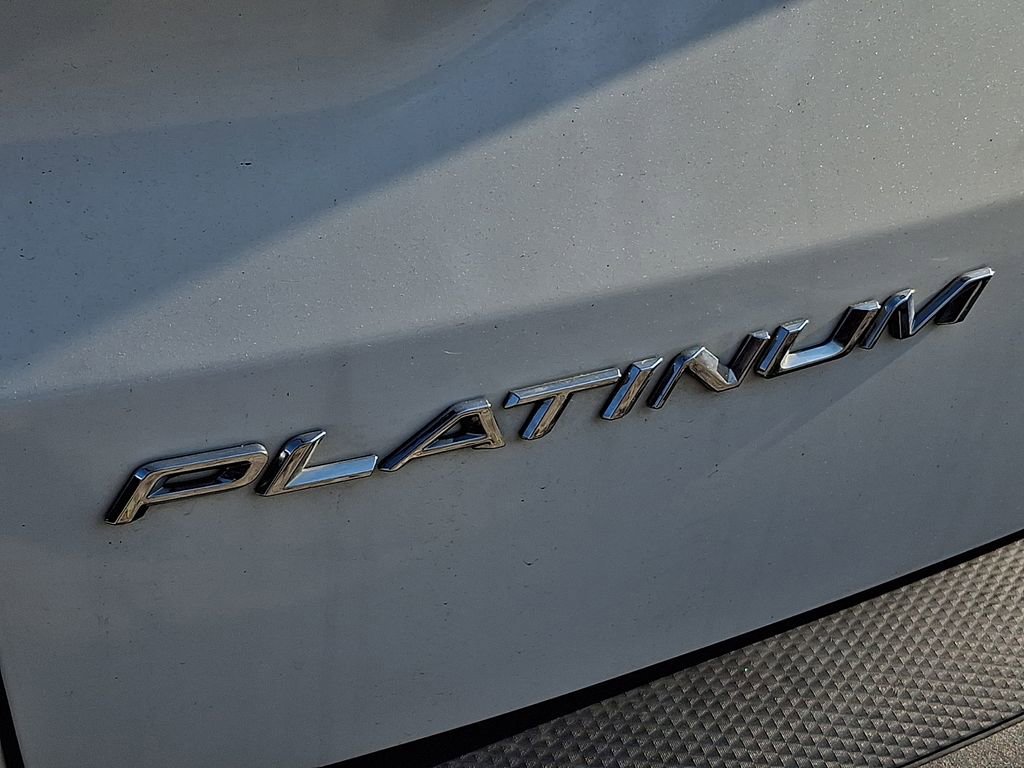 Used 2023 Ford Escape Platinum w/ Premium Technology Package AWD/4WD image 10