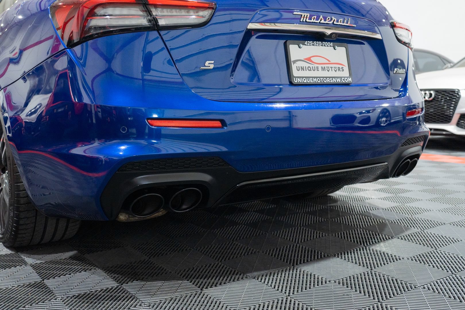 Used 2021 Maserati Ghibli S GranSport RWD image 11