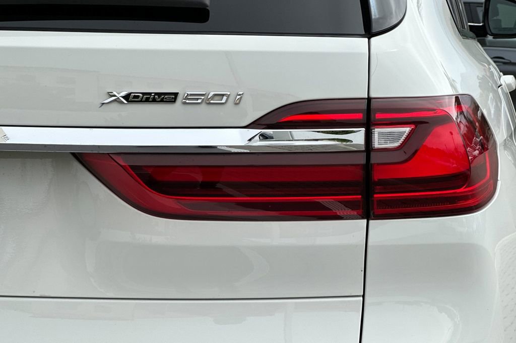 Used 2019 BMW X7 xDrive50i w/ M Sport Package AWD/4WD image 35