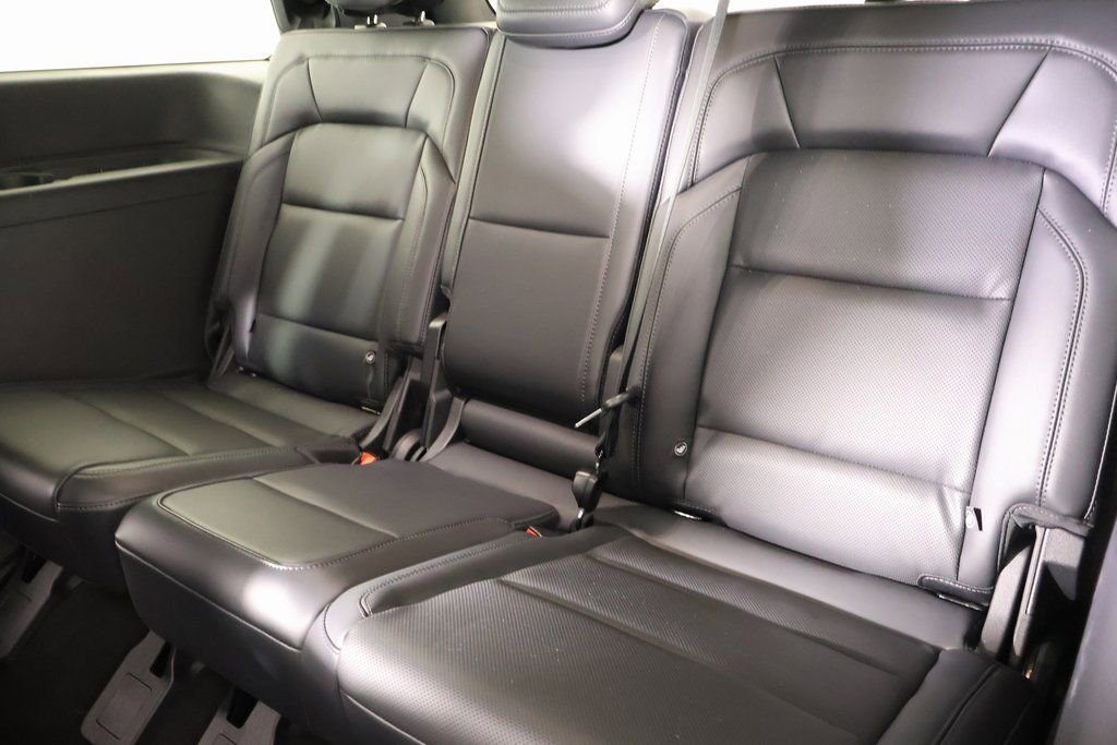 New 2025 Lincoln Navigator Reserve w/ Jet Appearance Package image 14