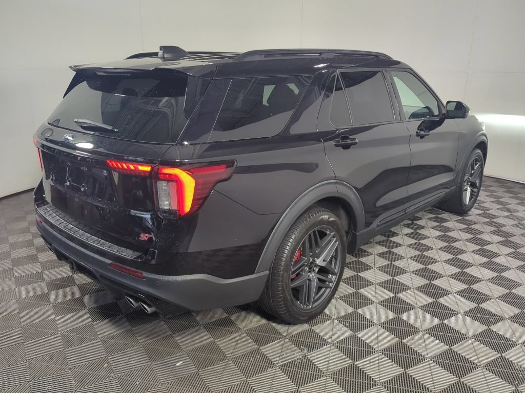 Certified 2025 Ford Explorer ST AWD/4WD image 10