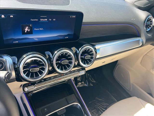 New 2026 Mercedes-Benz GLB 250 4MATIC image 13