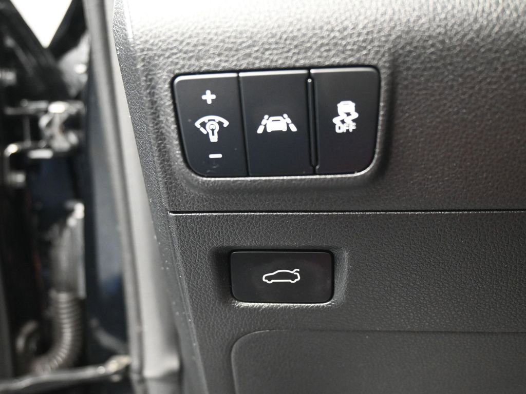 Used 2023 Kia K5 GT-Line image 33
