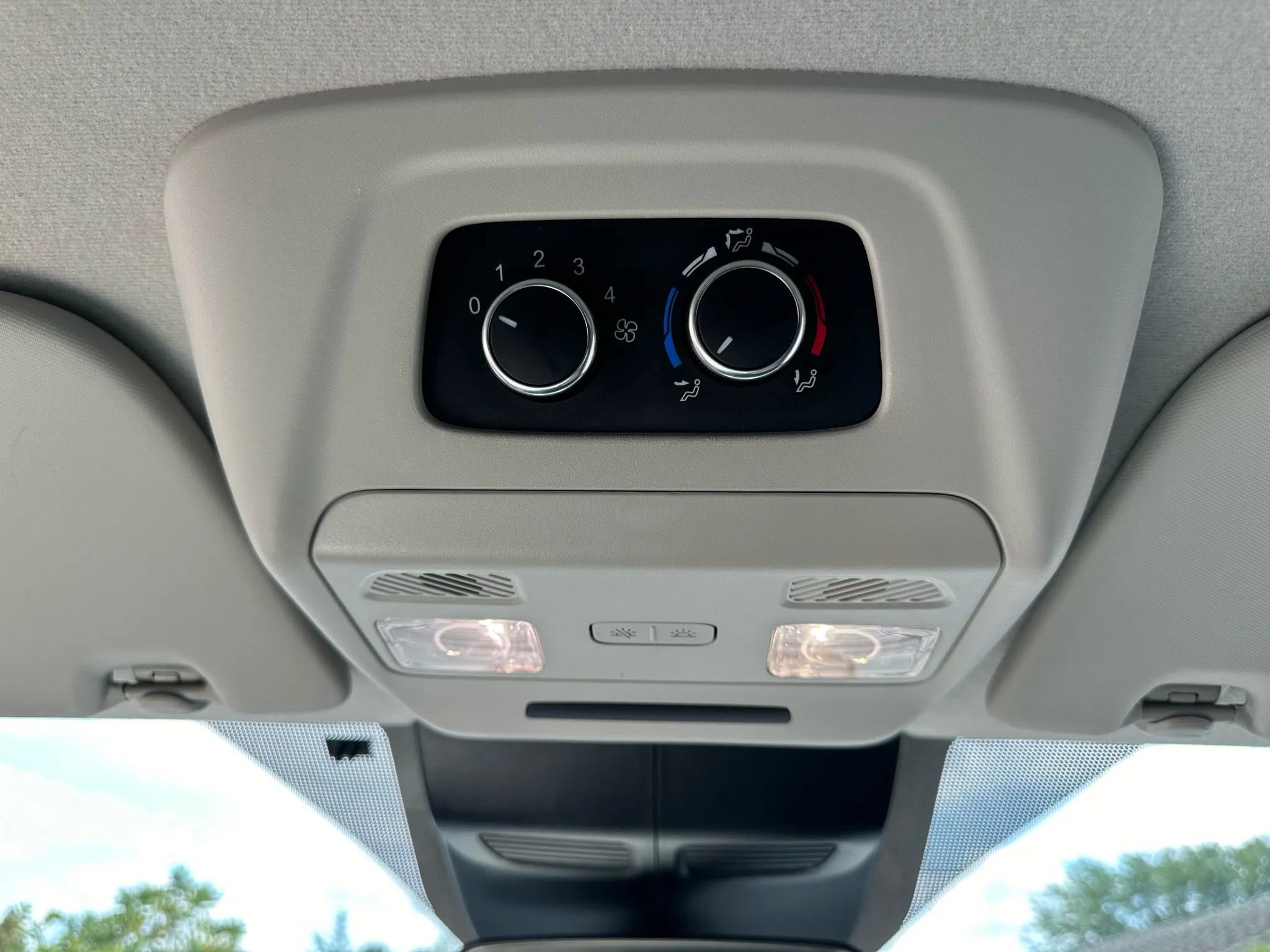 Used 2023 Ford Transit 350 XL image 22