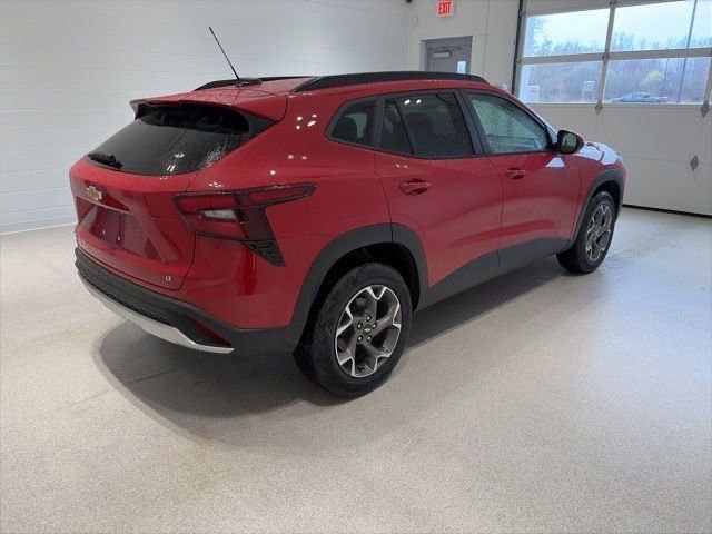 New 2026 Chevrolet Trax LT w/ Driver Confidence Package FWD image 6